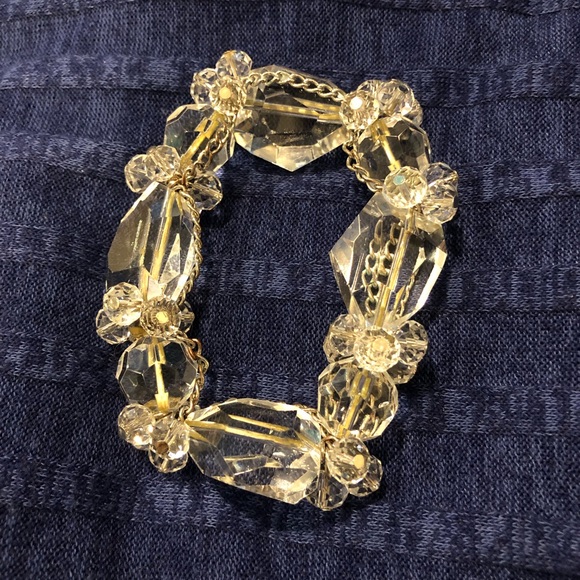 **❣️SOLD❣️**Vintage Bracelet Fashion Jewelry - Picture 2 of 3